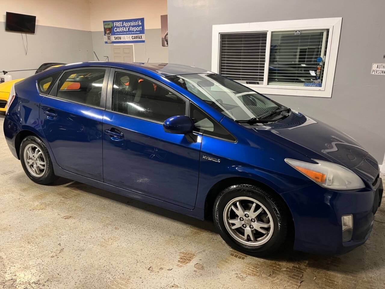 2010 Toyota Prius for sale at E & A MOTORS in Portland, OR