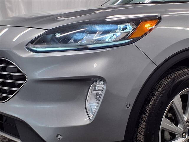 2021 Ford Escape Hybrid Titanium
