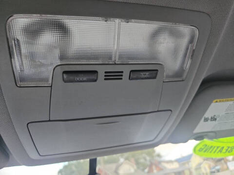 2014 Toyota Highlander LE