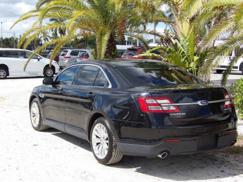 2017 Ford Taurus Limited