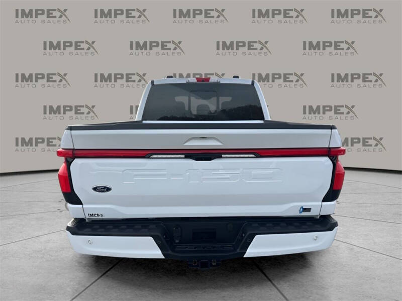 2022 Ford F-150 Lightning Lariat