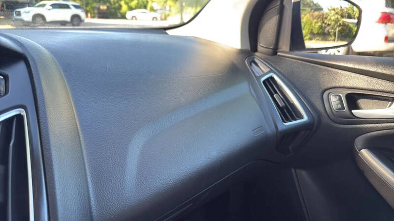 2018 Ford Focus Titanium
