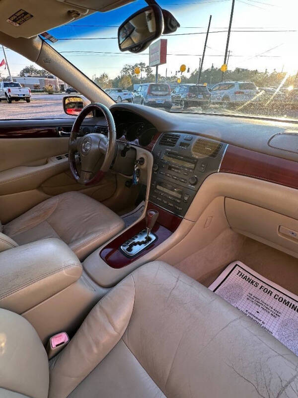 2004 Lexus ES 330