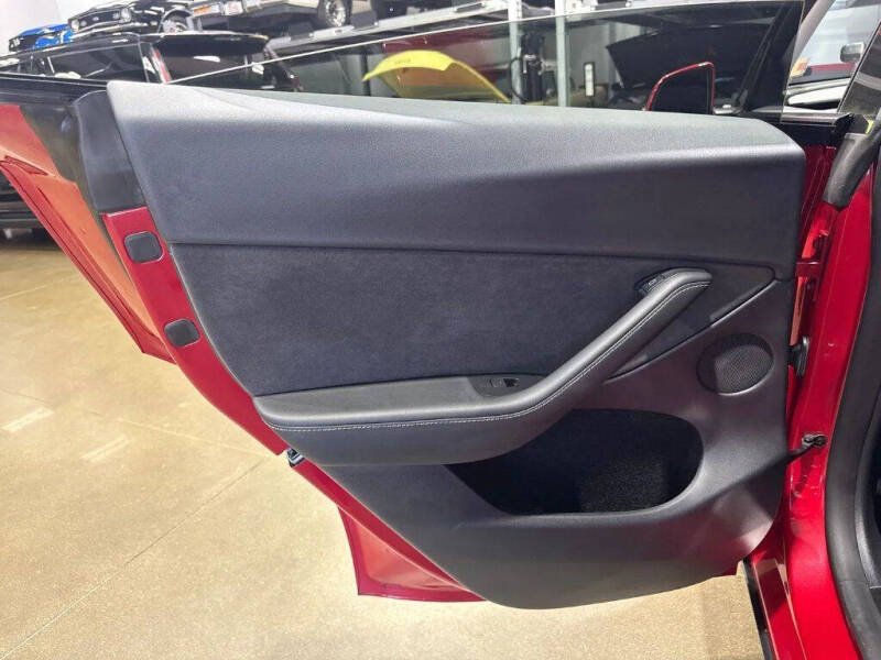 2023 Tesla Model Y Performance