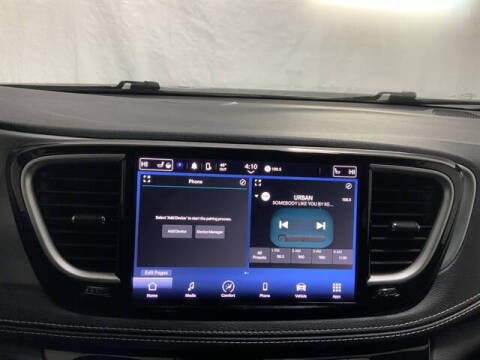 2023 Chrysler Pacifica Touring