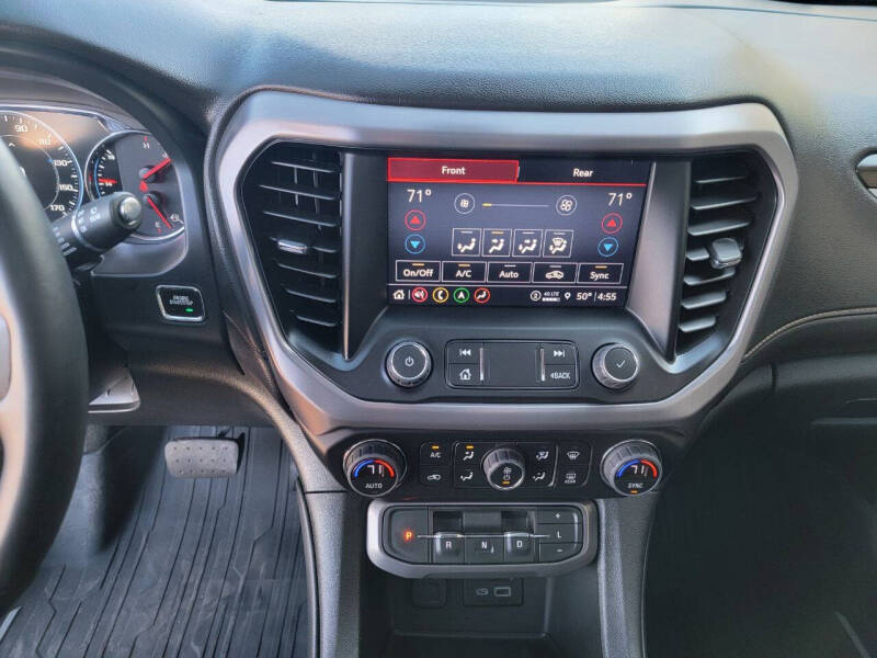 2023 GMC Acadia AT4