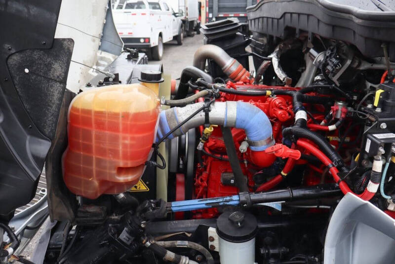 2019 International DuraStar 4300