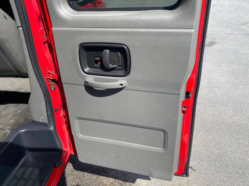 2017 Chevrolet Express LT 3500