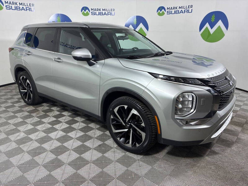 2022 Mitsubishi Outlander SE