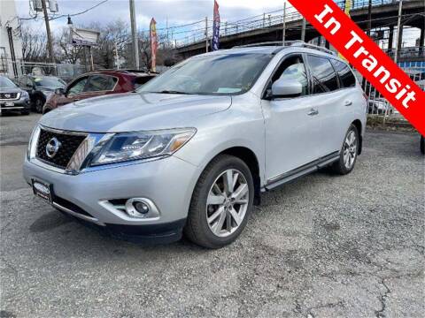 2015 Nissan Pathfinder for sale at INDY AUTO MAN in Indianapolis IN