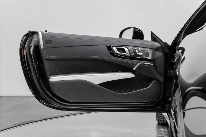 2015 Mercedes-Benz SL-Class SL 63 AMG