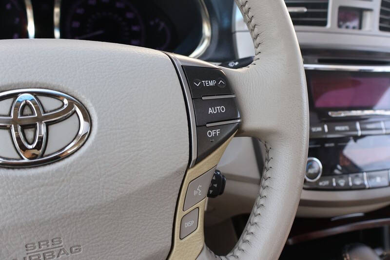 2011 Toyota Avalon Limited