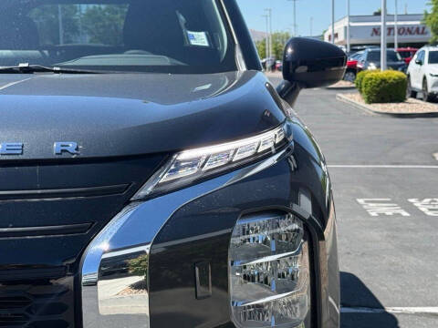 2026 Mitsubishi Outlander LE