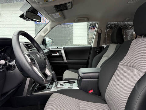 2024 Toyota 4Runner SR5