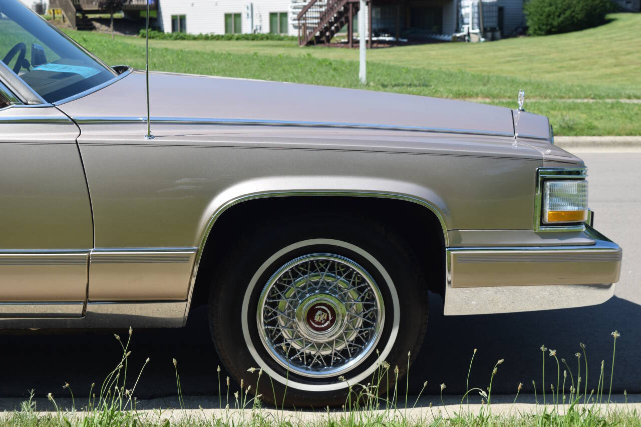 1991 Cadillac Brougham 87