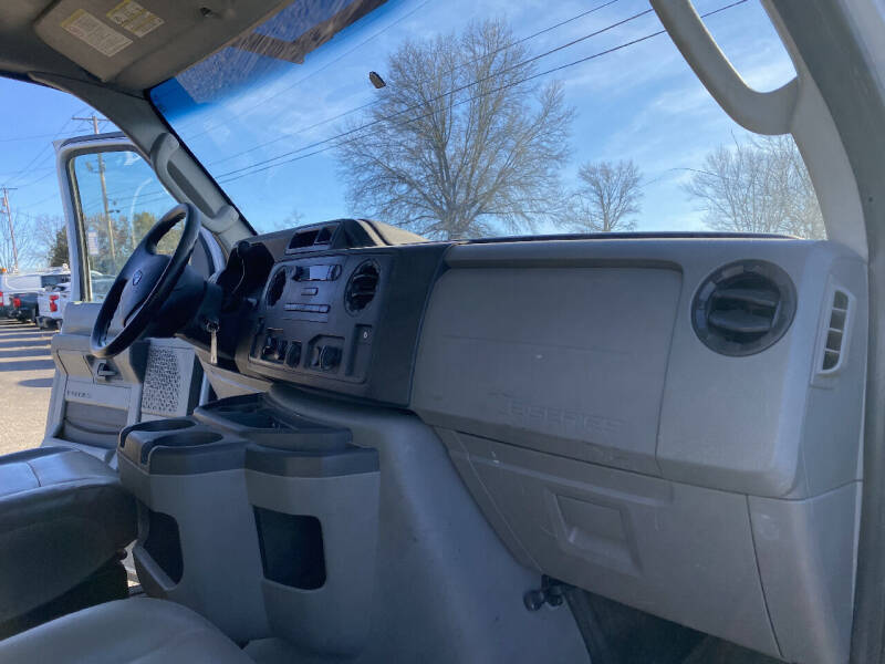 2013 Ford E-Series E-250