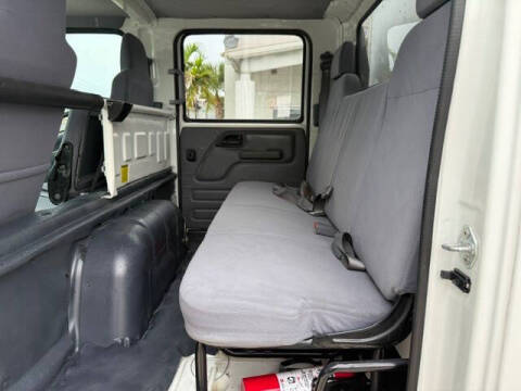 2020 Isuzu NPR-HD