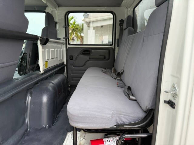 2020 Isuzu NPR-HD