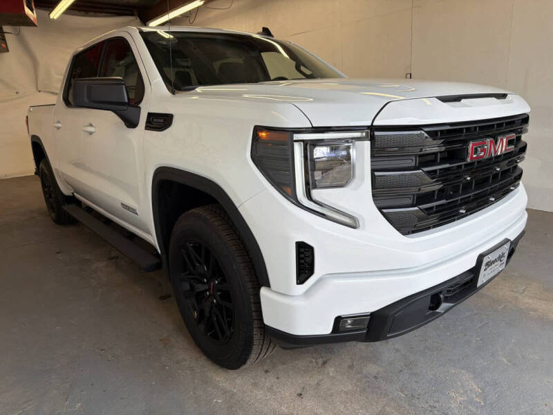 2026 GMC Sierra 1500 Elevation Standard