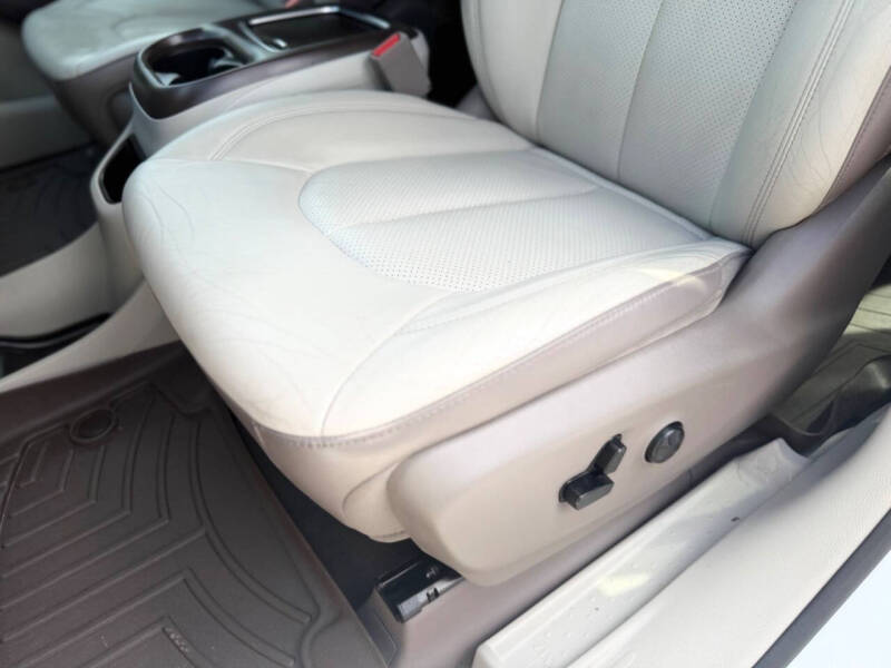 2019 Chrysler Pacifica Touring L Plus