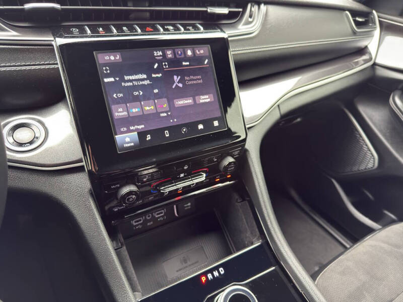 2022 Jeep Grand Cherokee Altitude