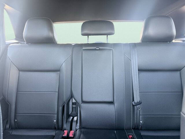 2021 Volkswagen Atlas Cross Sport V6 SE R-Line