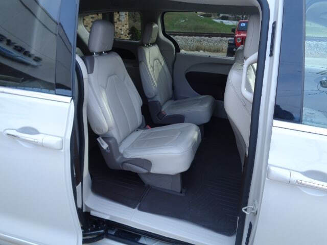 2020 Chrysler Pacifica Touring L