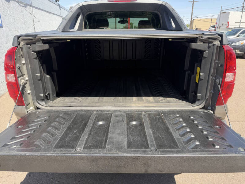 2012 Chevrolet Avalanche LT