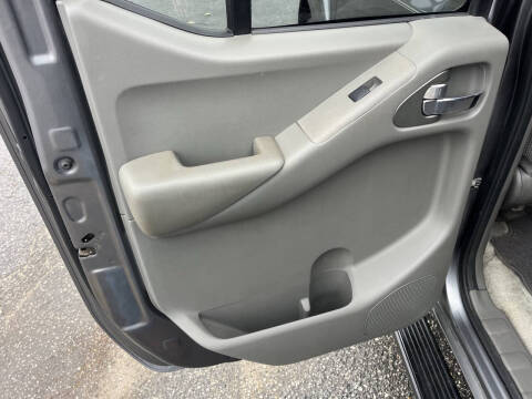 2016 Nissan Frontier SV