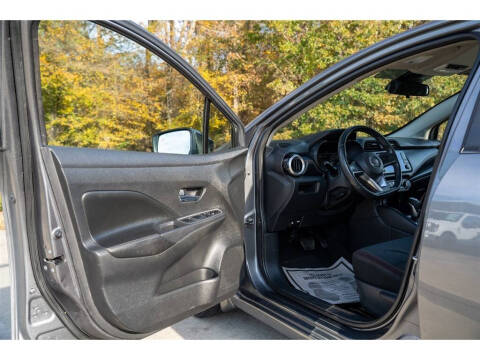 2020 Nissan Versa SR