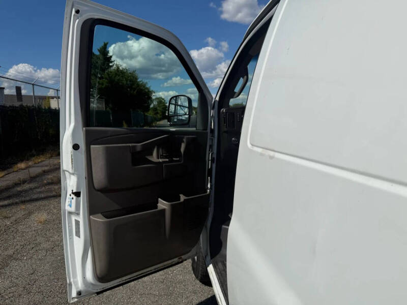 2016 Chevrolet Express 2500