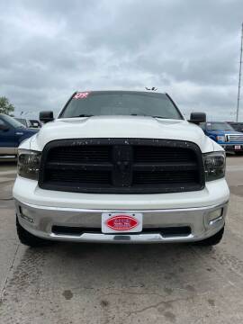 2009 Dodge Ram 1500 for sale at UNITED AUTO INC in South Sioux City NE