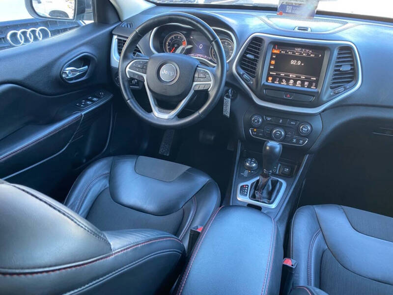 2017 Jeep Cherokee Trailhawk