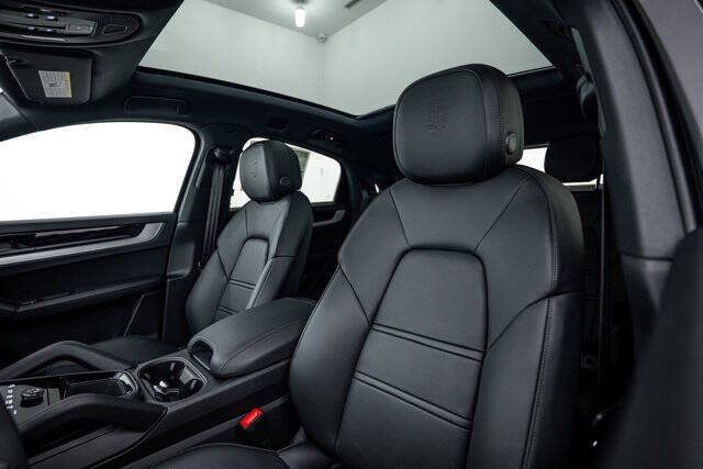 2026 Porsche Cayenne Coupe