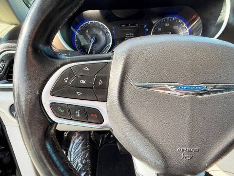 2017 Chrysler Pacifica Touring-L