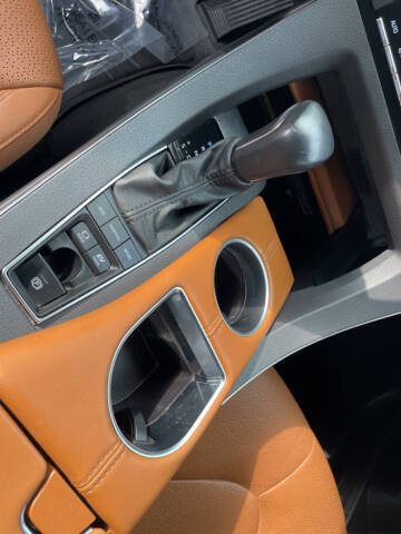 2022 Toyota Avalon Hybrid Limited