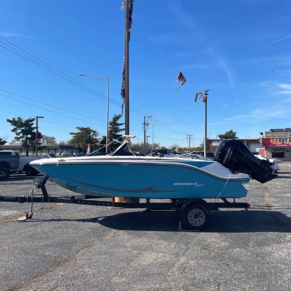 2022 Bayliner Element E16