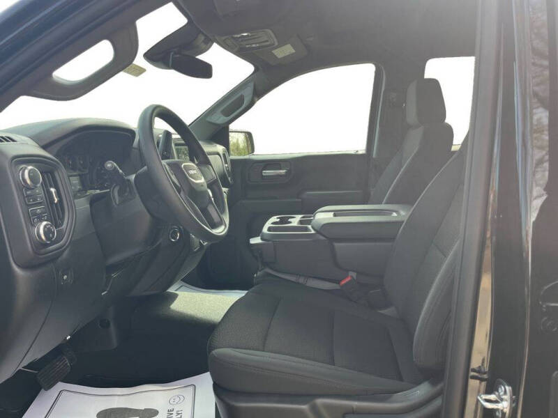 2025 GMC Sierra 1500 Pro