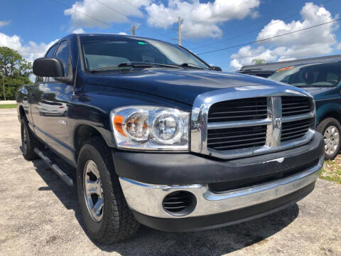 2008 Dodge Ram Pickup 1500 for sale at EXECUTIVE CAR SALES LLC in North Fort Myers FL