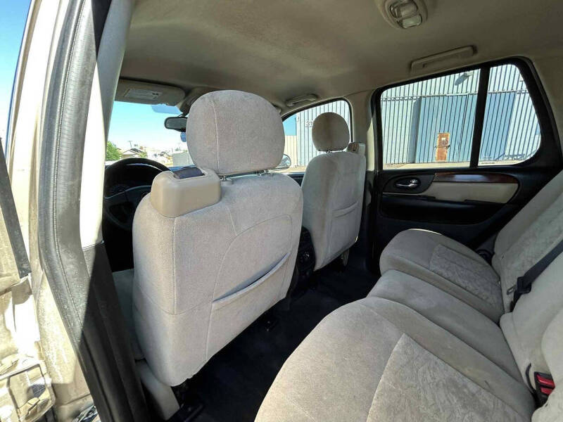 2005 Isuzu Ascender LS 5 Passenger