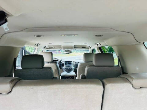 2017 Chevrolet Suburban LT