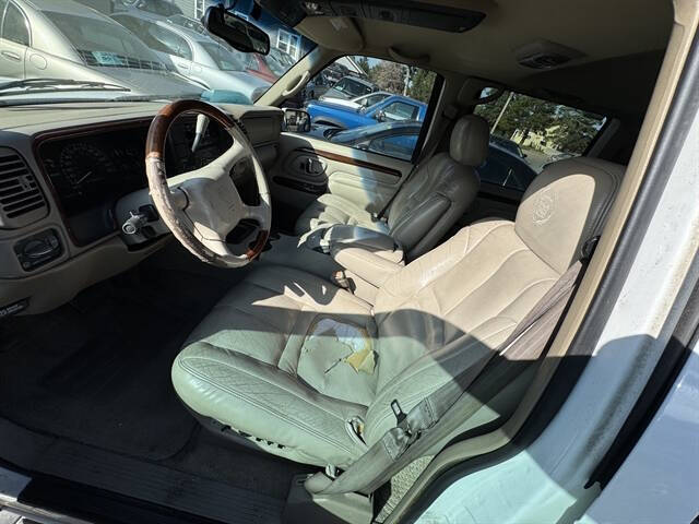 2000 Cadillac Escalade