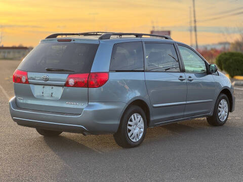 2006 Toyota Sienna CE 7 Passenger