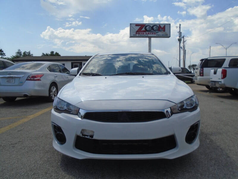 2016 Mitsubishi Lancer ES