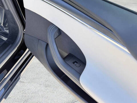 2023 Tesla Model S Plaid