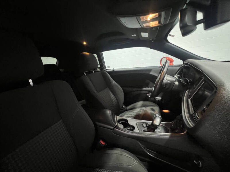 2021 Dodge Challenger SXT