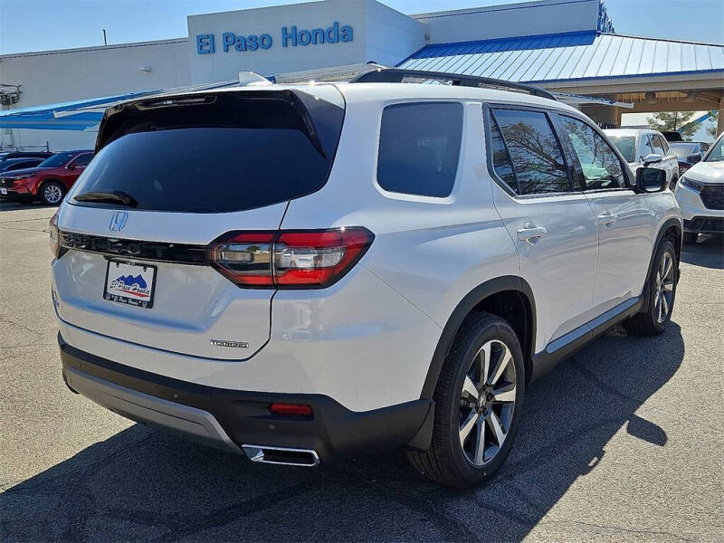 2025 Honda Pilot Touring