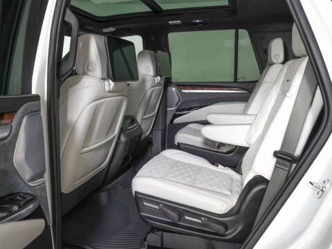 2025 Cadillac Escalade Sport Platinum