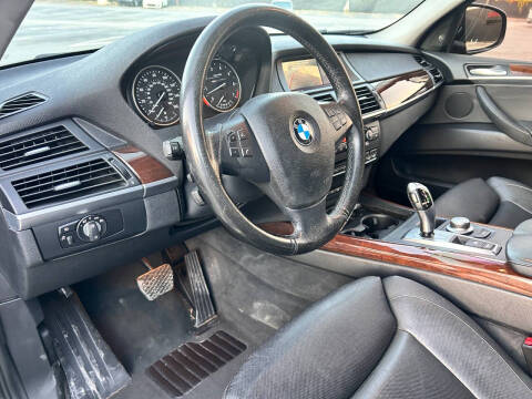 2008 BMW X5 4.8i
