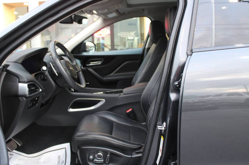 2020 Jaguar F-PACE 30t R-Sport